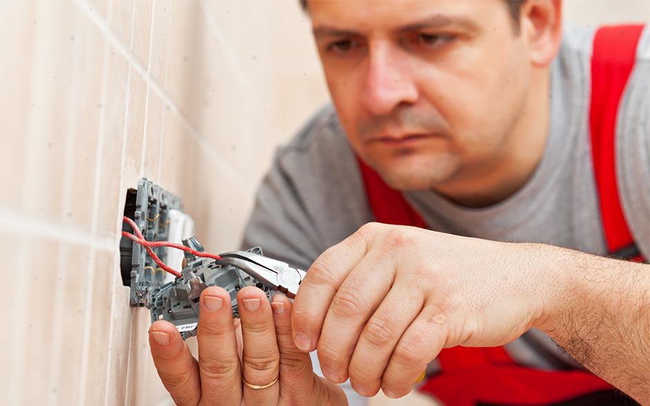 tarif horaire d'un électricien Meulan-en-Yvelines